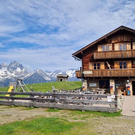 Almgasthaus Glocknerblick Großkirchheim エクステリア 写真