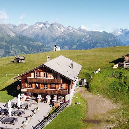 ホテル Almgasthaus Glocknerblick Großkirchheim エクステリア 写真