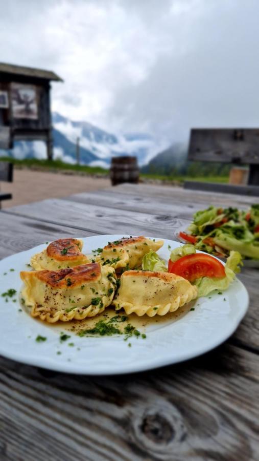 ホテル Almgasthaus Glocknerblick Großkirchheim エクステリア 写真