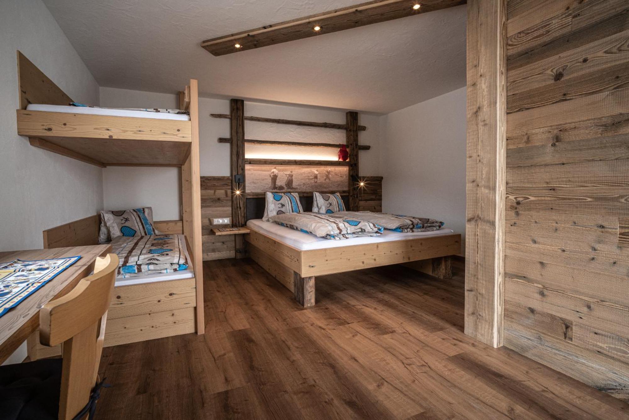 Almgasthaus Glocknerblick Großkirchheim エクステリア 写真